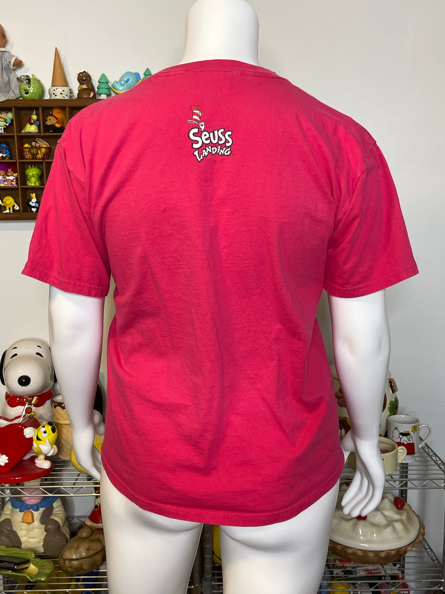 Vintage Dr.Seuss Pink Universal Studios Graphic Tee Sz L