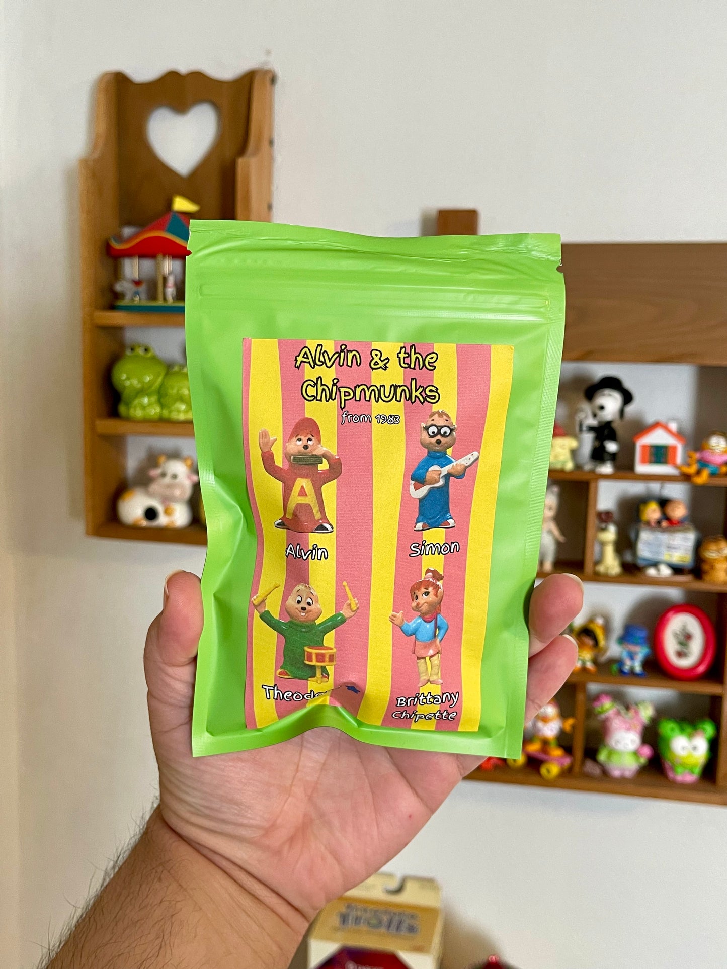 Vintage Alvin & The Chipmunks Trinket Blind Bags (1)