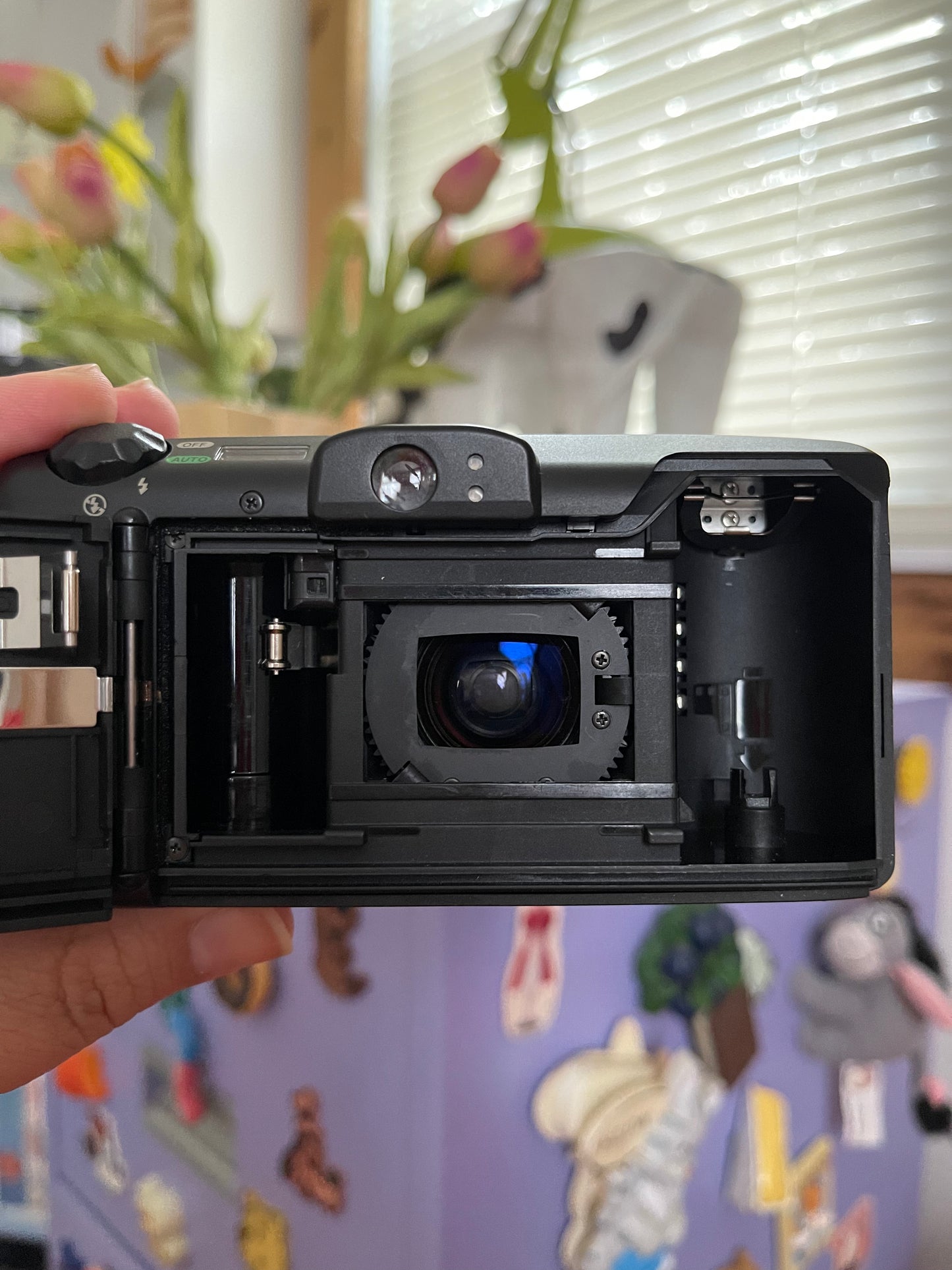 Canon Sure Shot 105 Zoom Date 35mm Film camera