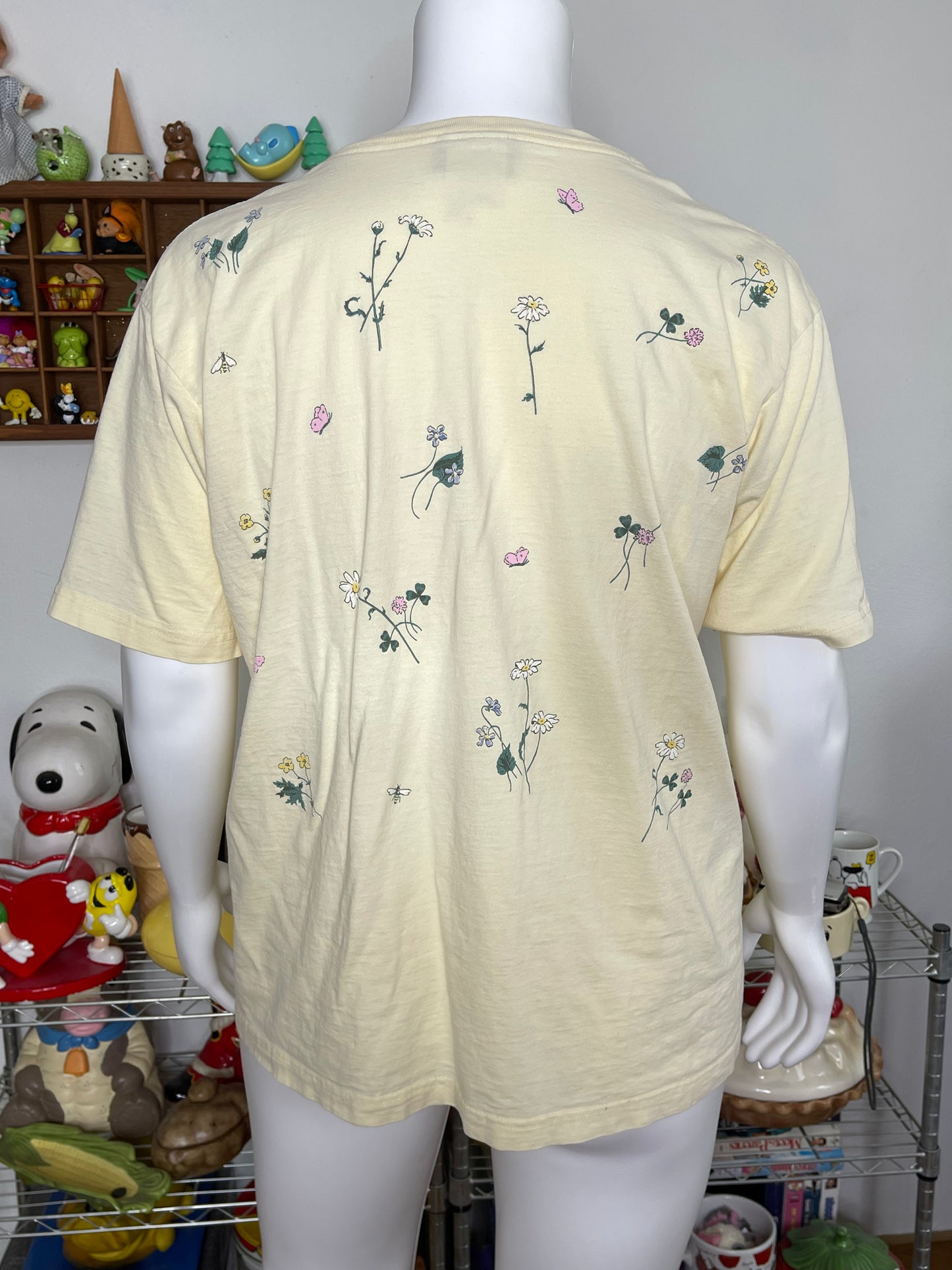 Vintage Nature Flower Print Pale Yellow Graphic Tee Sz L