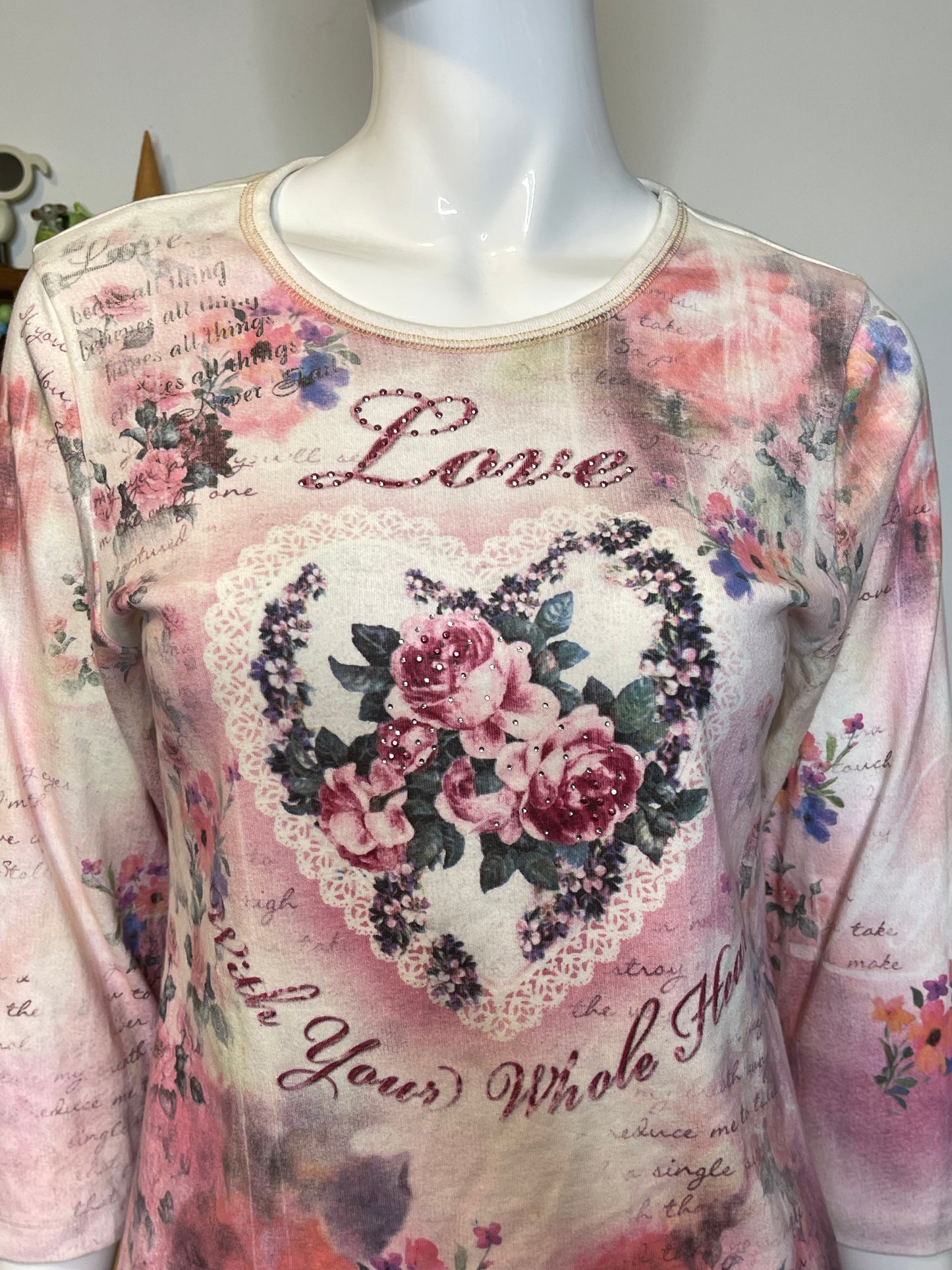 Vintage 2000s LOVE All Over Print 3/4 Sleeve Top Sz M/L