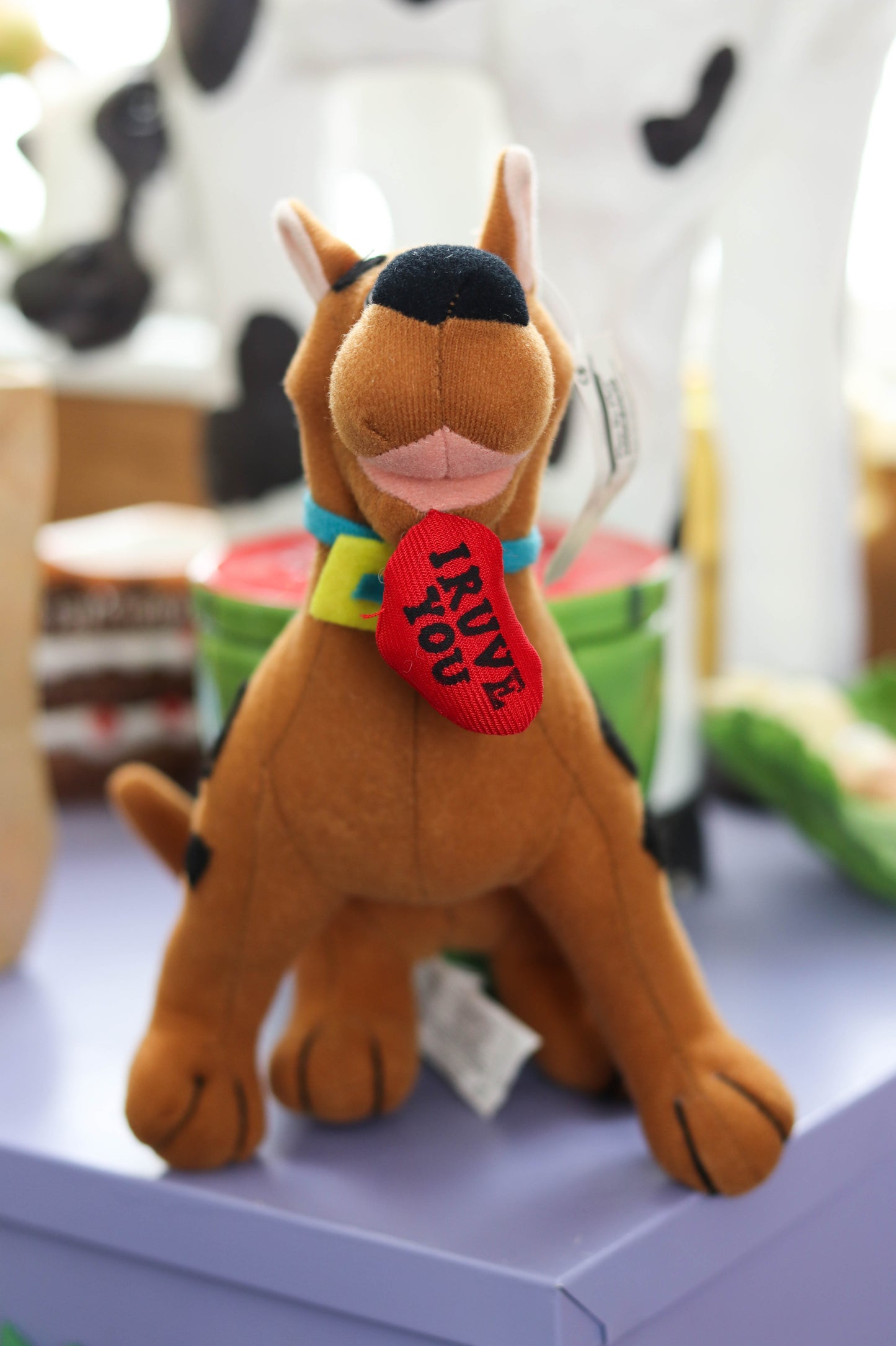 Vintage 90s Scooby-Doo "I Ruve You" Deadstock Plush