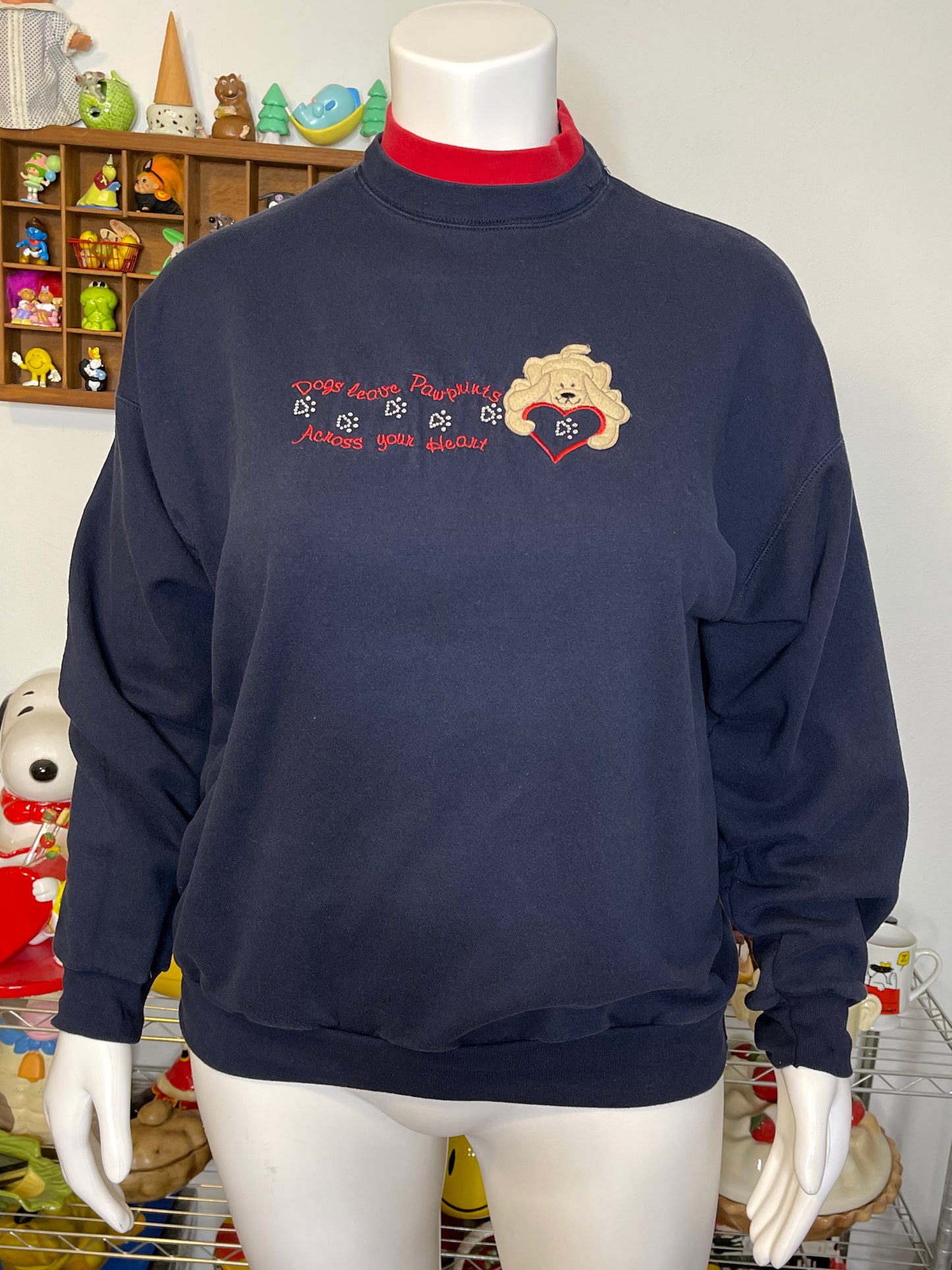Vintage "My dog leaves paw prints all over me" Crewneck Sweater Sz XL