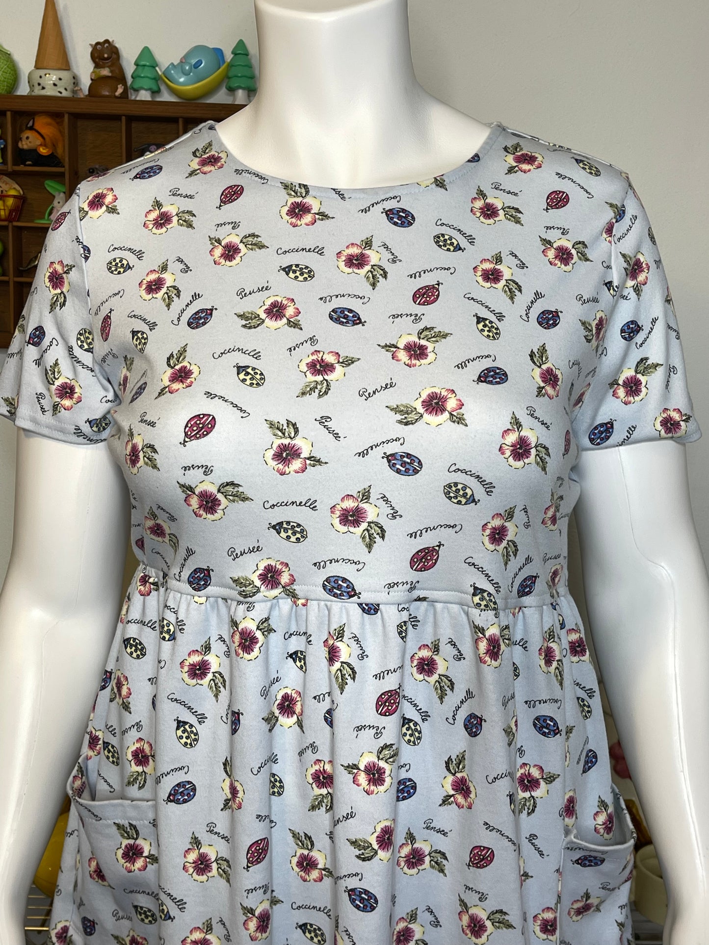 2000s Baby Blue Flower & Lady Bug Print Mini Dress Sz XL