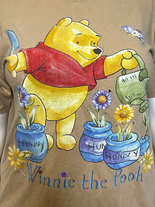 Vintage Winnie The Pooh Spring Garden FLAWED Graphic V-Neck Tee Sz L