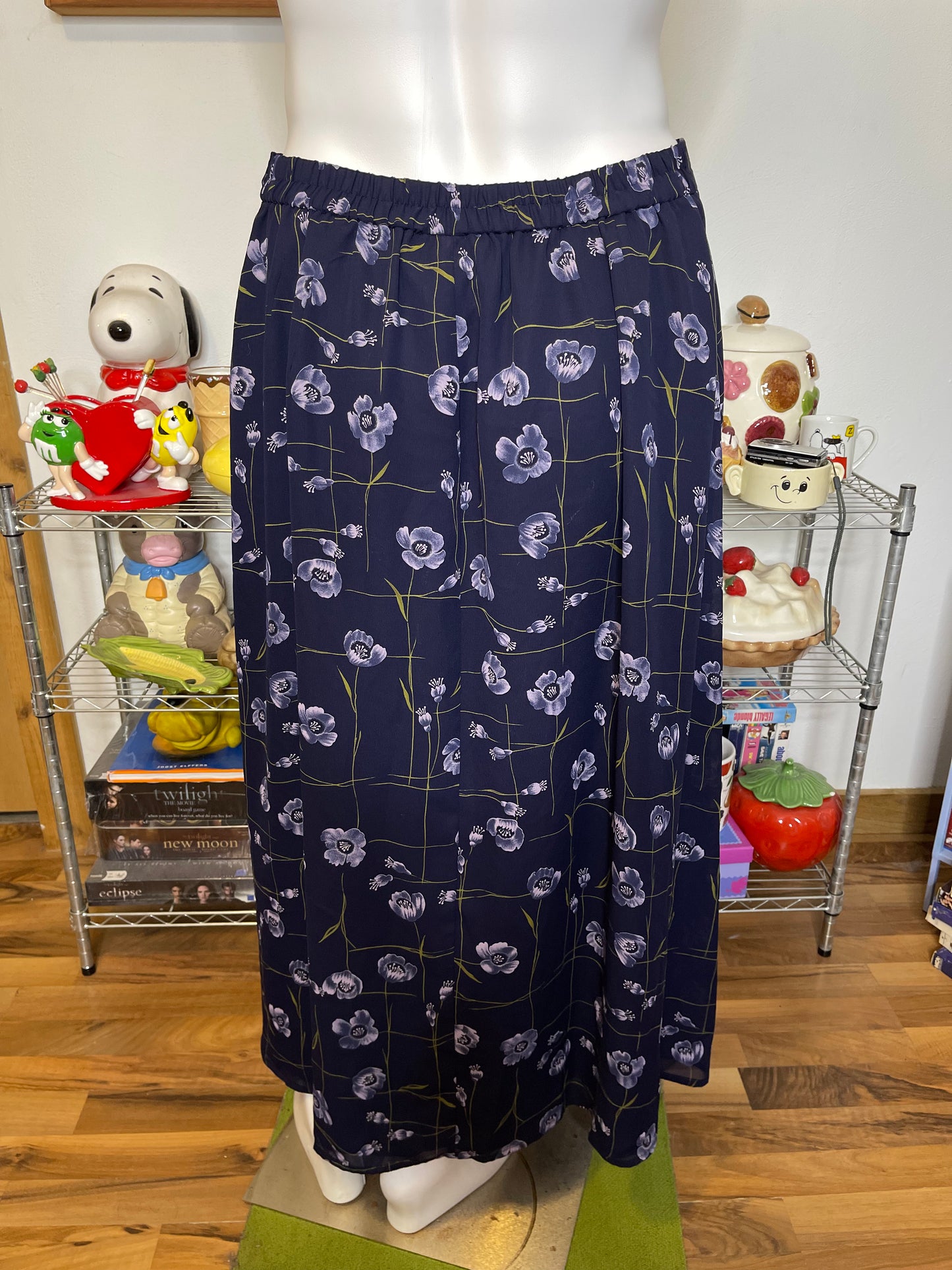 Vintage Plus Size Navy Blue Flower Print Maxi Skirt Sz 20W/22W