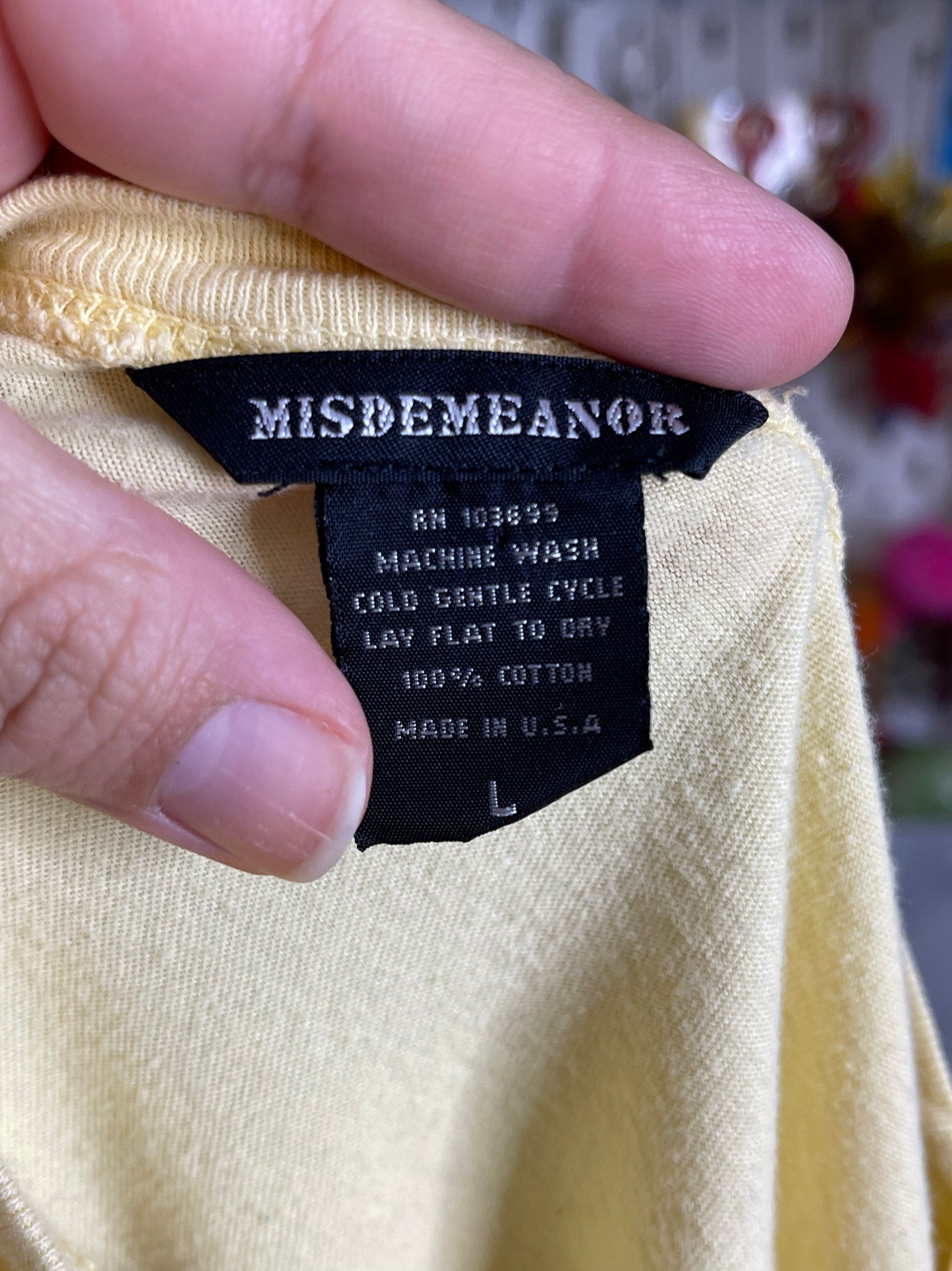 2000s Pale Yellow Monkey See No Evil Baby Tee Sz S/M