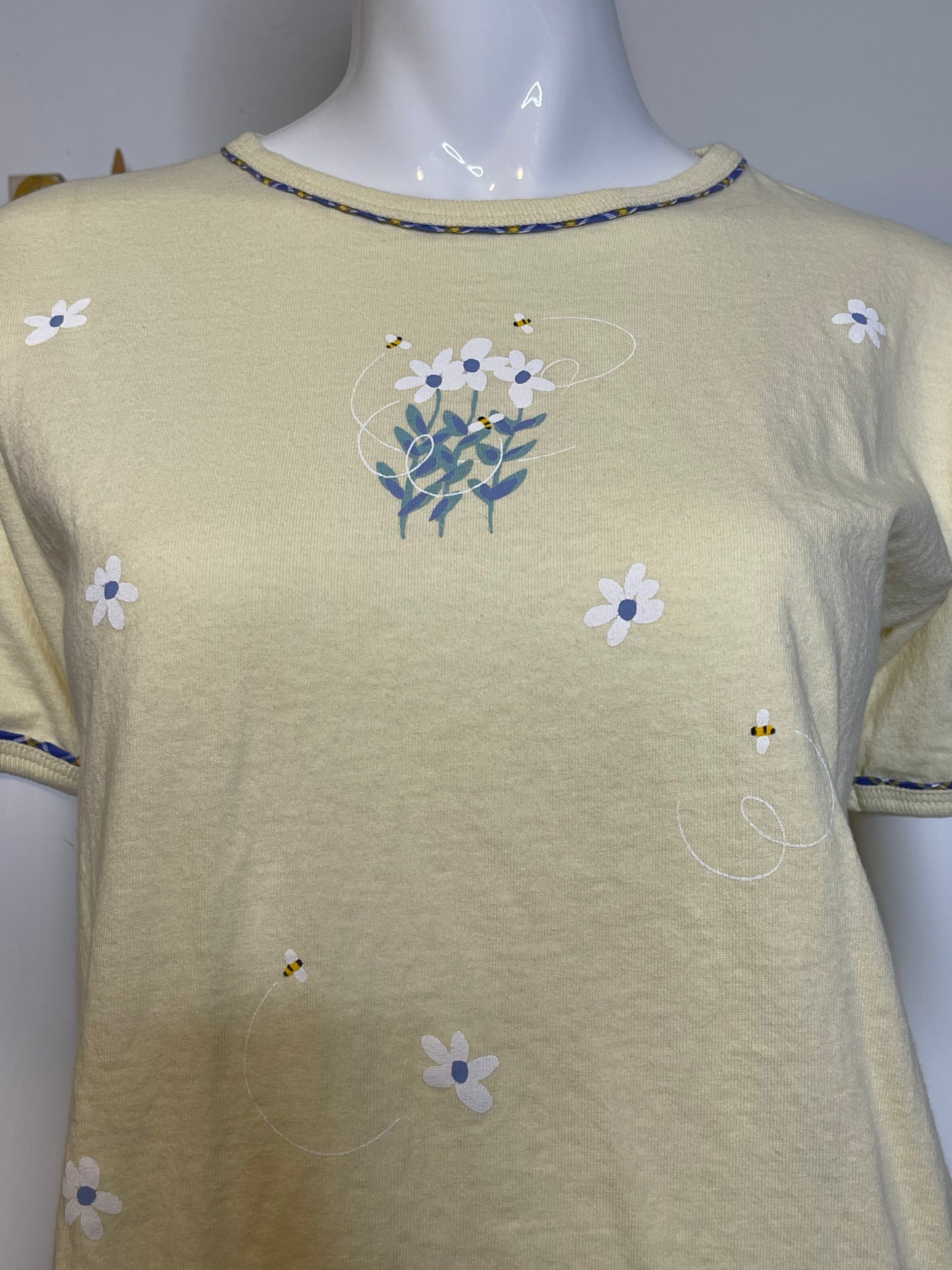 Vintage Yellow Nature Flower Bee Tee Sz M