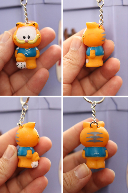 Vintage Garfield blind bag keychains (1)